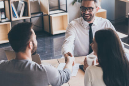 Top 10 Reasons Why You Should Choose a Top Real Estate Agency in Dubai